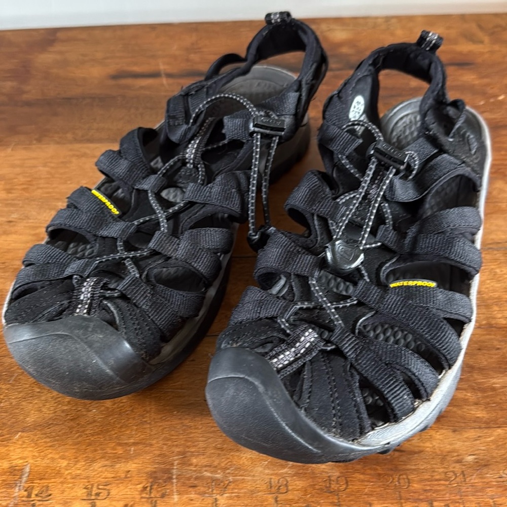 Keen Waterproof Sandal EUC - Picture 4 of 16